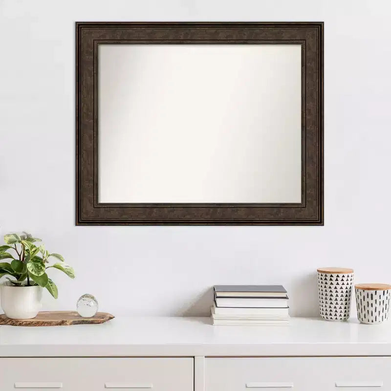 Amanti Art 34 po x 28 po. Miroir mural sans biseau Ridge Bronze : Rectangle, style moderne, cadre en polystyrène