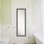 Miroir de porte étroit rustique gris à planches non biseautées de 18 po x 52 po - Amanti Art