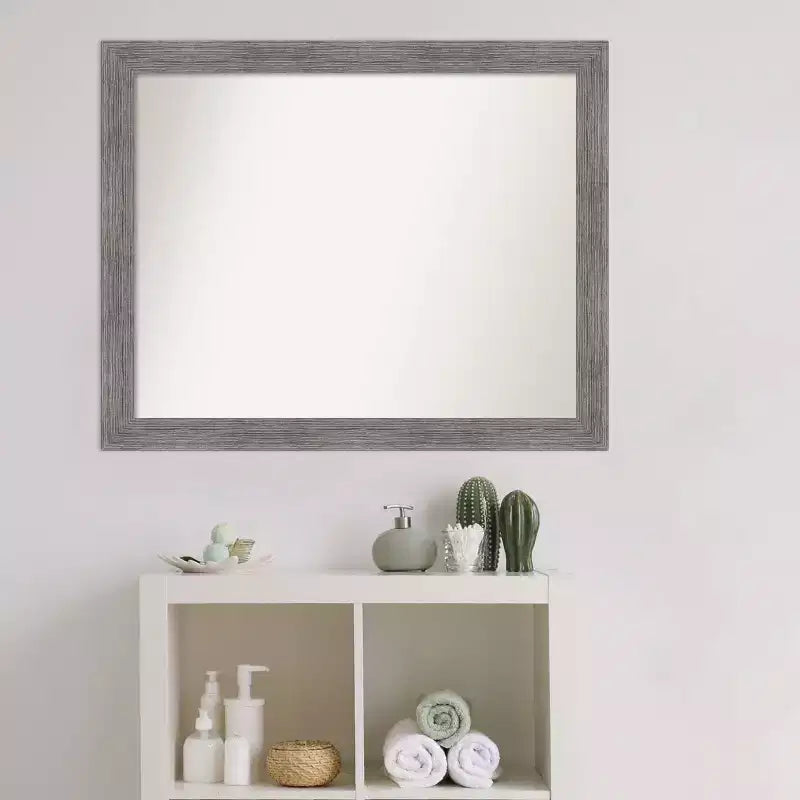 Miroir Mural de Salle de Bain Étroit Amanti Art 32" x 26" à Lattes Fines Gris Non Biseauté : Rectangle Moderne, Cadre en Polystyrène, Fixation Murale
