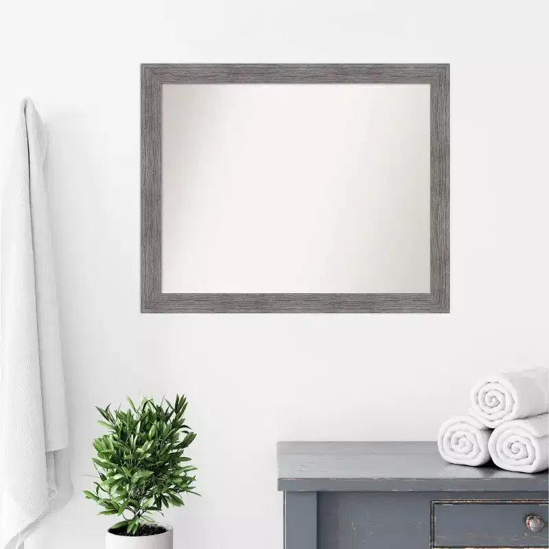 Miroir Mural de Salle de Bain Étroit Amanti Art 32" x 26" à Lattes Fines Gris Non Biseauté : Rectangle Moderne, Cadre en Polystyrène, Fixation Murale