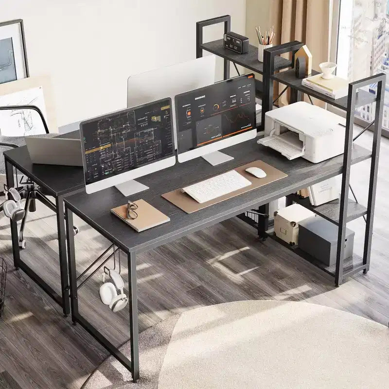 Bureau d'ordinateur Bestier 160 cm avec étagères de rangement et crochet pour casque couleur chêne, bureau de télétravail avec 4 étagères, pieds réglables et bibliothèque réversible