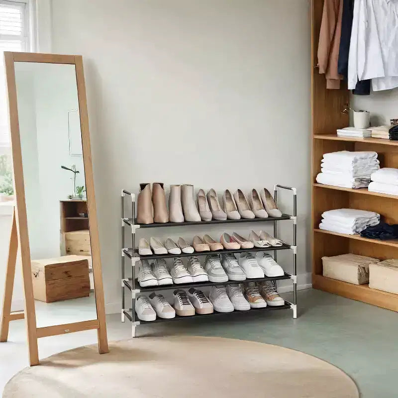Élégant meuble à chaussures 4 niveaux au design compact et à assemblage facile – La solution de rangement parfaite pour les chaussures dans les couloirs et les placards.