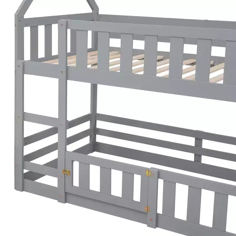 Lit superposé Whisen Wood de taille double avec barrière, porte et échelle