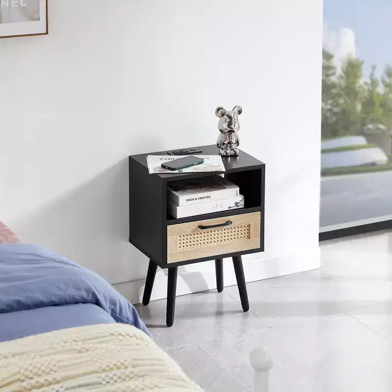 Table d'appoint en rotin MAYEERTY, Table de chevet moderne avec tiroir et pieds en bois massif, Table d'appoint pour salon, chambre à coucher, Noir