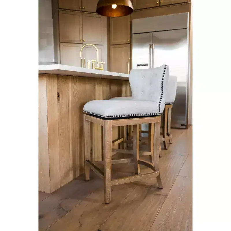 Tabouret de bar à dossier ailé en tissu Hugo Maven Lane