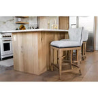 Tabouret de bar à dossier ailé en tissu Hugo Maven Lane