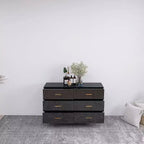 Commode Okak à 6 tiroirs avec surface très brillante, commode noire et dorée moderne, commode de rangement élégante pour chambre à coucher, salon, entrée