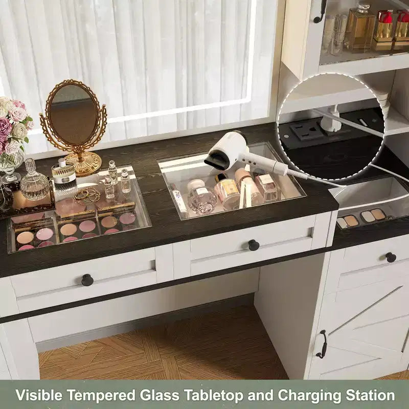 Coiffeuse Whisen Farmhouse avec miroir tactile LED, tabouret de rangement rembourré, plateau en verre, station de charge et grand espace de rangement - Blanc