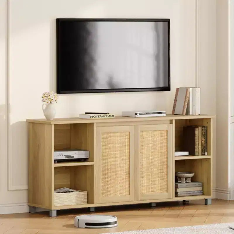Meuble TV Bohème GustoWave pour téléviseurs jusqu'à 70 pouces, console multimédia avec portes en rotin et étagères ouvertes pour salon, naturel