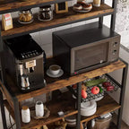 Étagère de Boulanger avec Prise de Courant, Étagère de Cuisine avec Panier en Fil, Support pour Micro-ondes avec Grandes Étagères de Rangement Ouvertes, Étagère de Rangement Autoportante à 6 Niveaux
