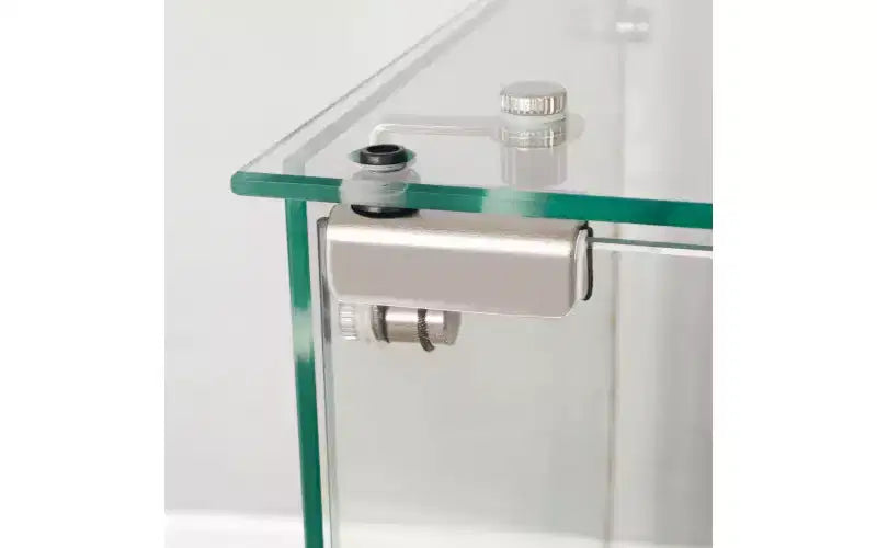 MAYEERTY Vitrine en verre trempé, armoire à vin, classeur, bande lumineuse Bluetooth, roulettes pivotantes verrouillables, salon, chambre, bureau, blanc
