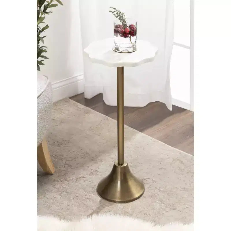 Table d'appoint Kate and Laurel Sanzo en marbre festonné et métal