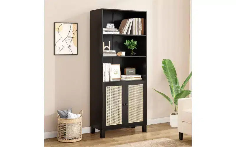 TUYOHW Étagère haute de ferme à 5 niveaux, bibliothèque de rangement multifonction avec portes en rotin, étagères de présentation pour chambre à coucher, salon