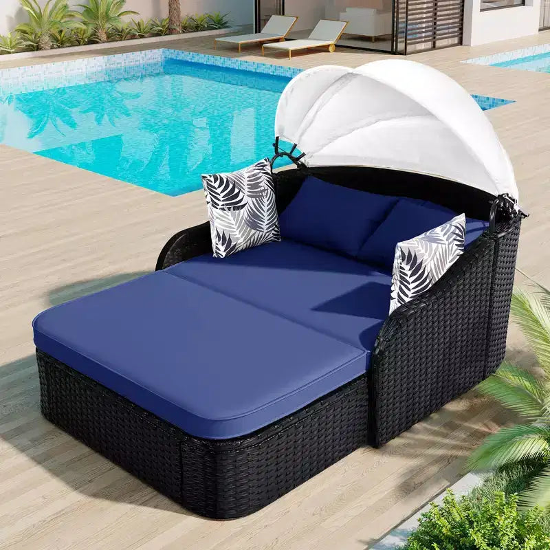 Transat d'extérieur CLIHOME avec auvent réglable, double chaise longue, lit de repos en rotin PE, osier et coussin noirs.
