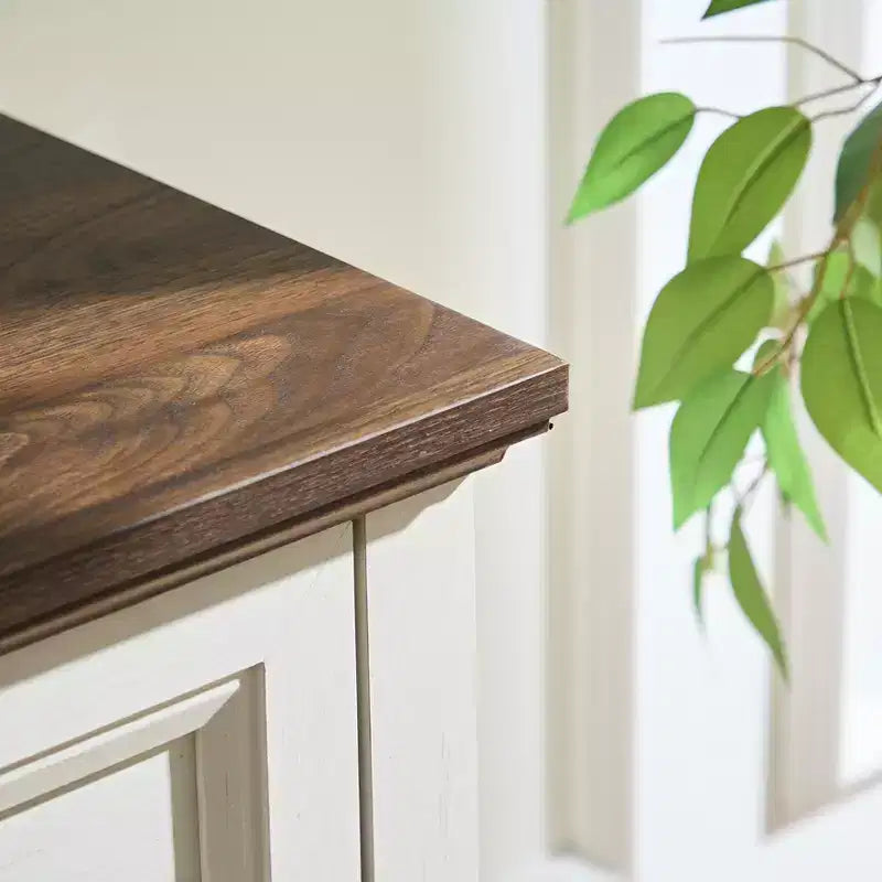 Commode moderne en bois GDFStudio Tsubasa avec tiroirs et poignées rondes en métal