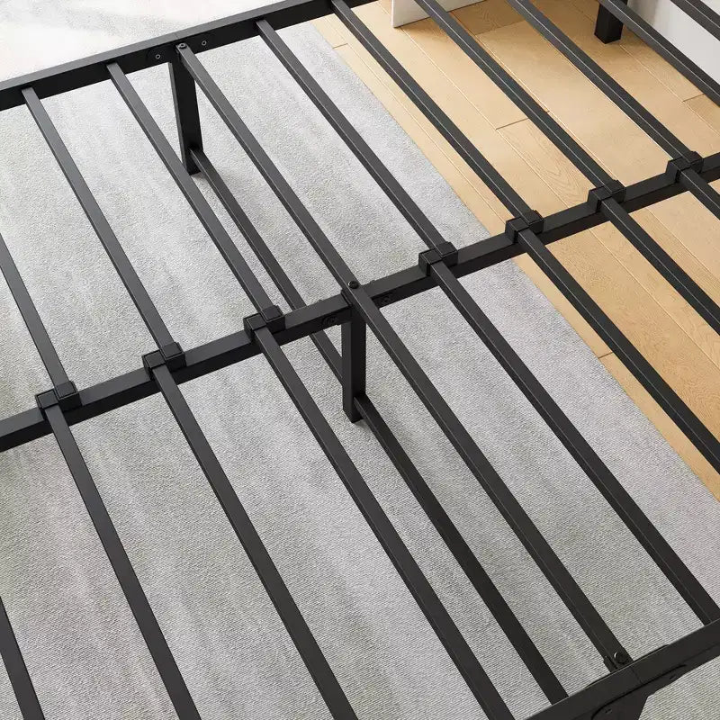 MAYEERTY Lit Plateforme en Métal Grand Format avec Support à Lattes Robuste et Rangement Sous le Lit pour Chambre à Coucher