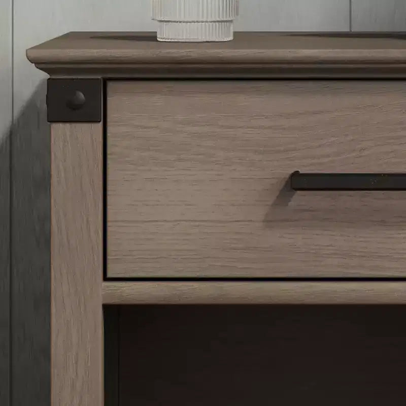 Table de chevet Child Craft Redmond 1 tiroir pour chambre de bébé ou chambre à coucher, Grand tiroir de rangement, En pin robuste, Finition non toxique et sans danger pour les bébés
