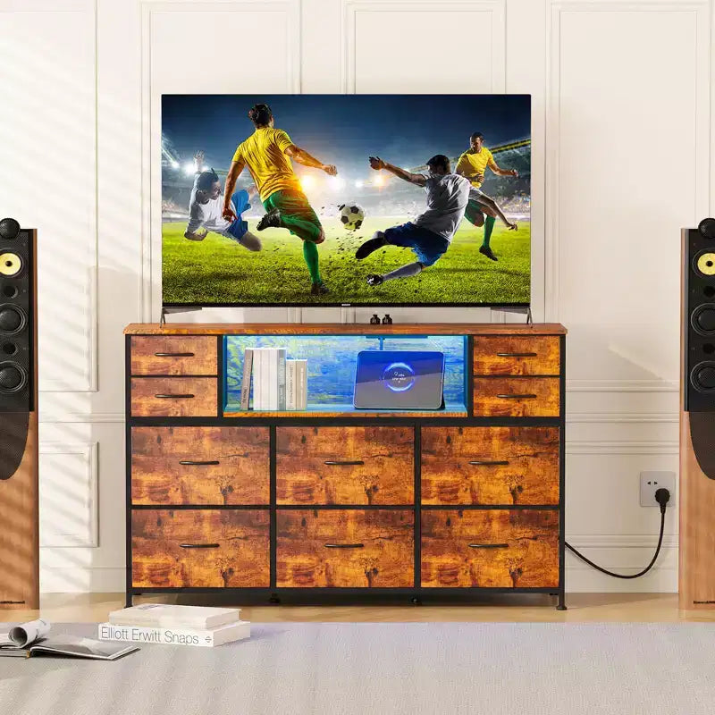 Commode de rangement à 10 tiroirs en tissu, meuble TV avec prise de courant et lumière LED pour téléviseurs de 45 à 55 pouces, commode avec plateau en bois pour chambre à coucher