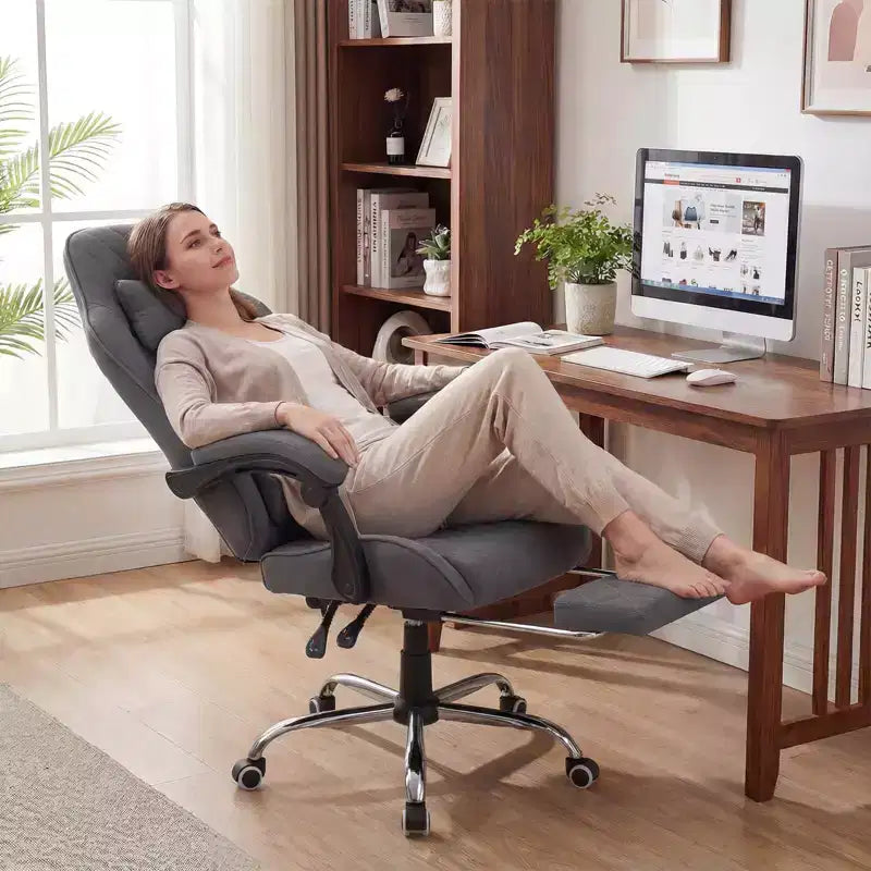 Chaise de jeu Costway avec appui-tête, support lombaire, accoudoirs liés, dossier inclinable