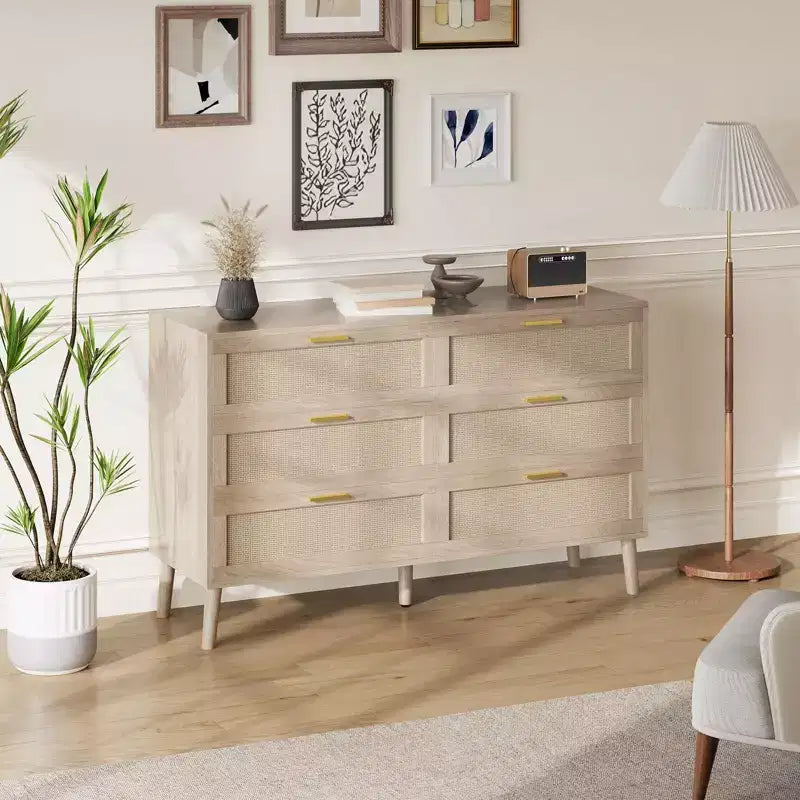 Commode à 6 tiroirs en rotin avec poignées en métal doré, commode de style rustique avec 5 pieds robustes pour chambre à coucher, salon, couloir et entrée