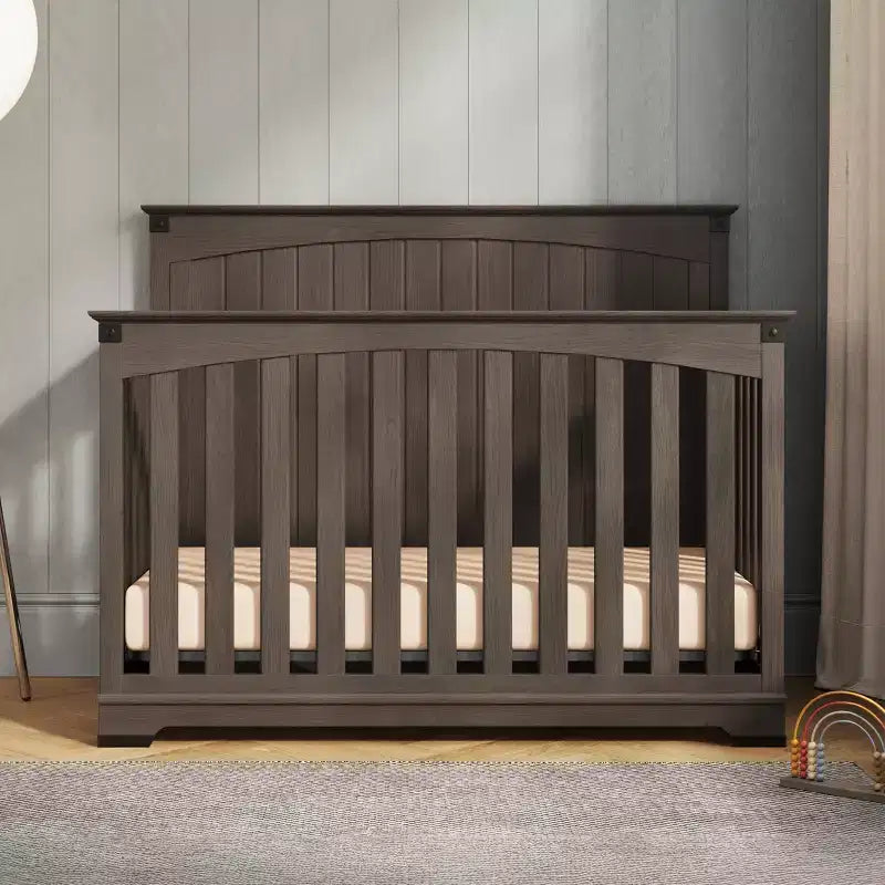 Child Craft Redmond Ensemble 4 pièces pour Chambre d'enfant : Lit bébé à panneaux, Commode à langer et Commode de rangement