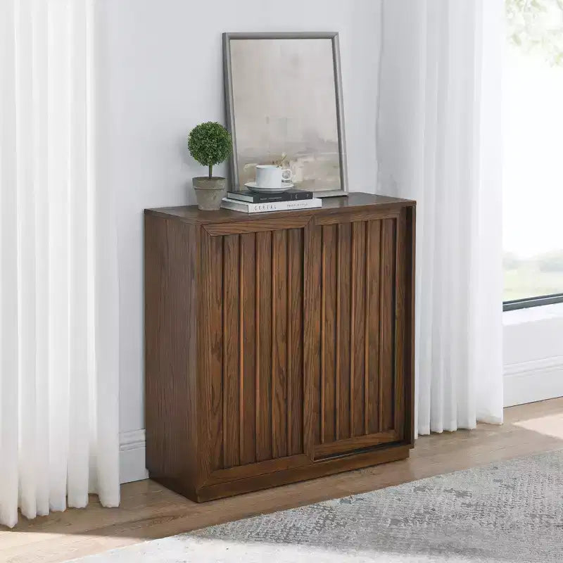 JVNOXK Buffet de style médiéval de 31 pouces avec deux portes coulissantes et garniture en bois massif, convient aux salons et cuisines, finition noyer