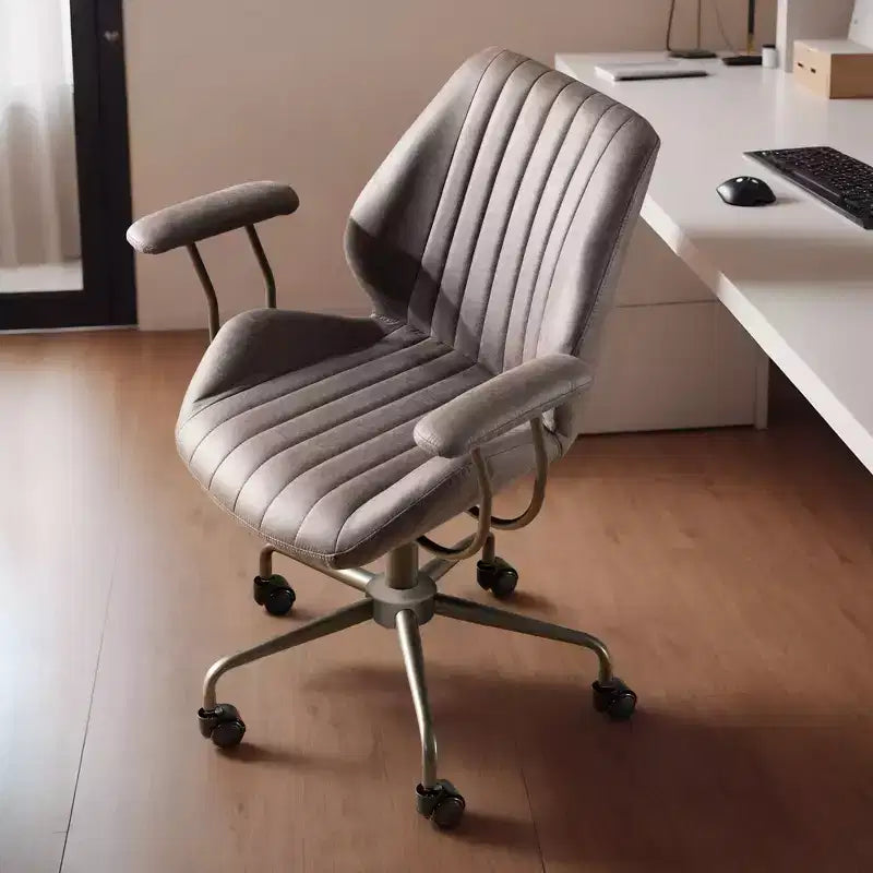 Chaise de bureau HOMLUX ergonomique et moderne en tissu suédé pour dirigeants ou bureaux à domicile