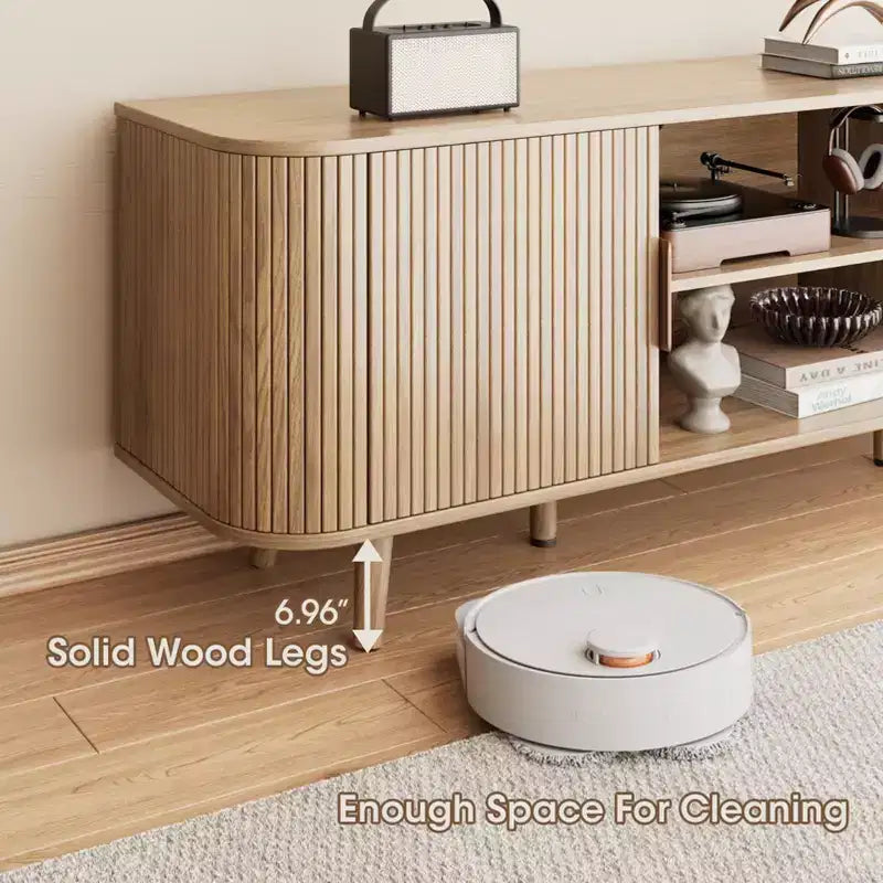 Meuble TV 55 pouces pour chambre et salon, meuble TV en chêne pour téléviseur 65 pouces, meuble de rangement moderne du milieu du siècle, détails en bois cannelé, gestion des câbles
