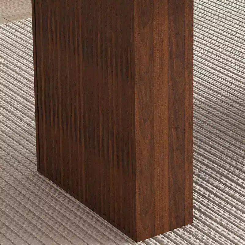 Table de salle à manger ovale 62,9 pouces pour 6 personnes, plateau en MDF plaqué noyer avec base en MDF, table de salle à manger de style ferme moderne avec surface résistante à l'eau et aux rayures