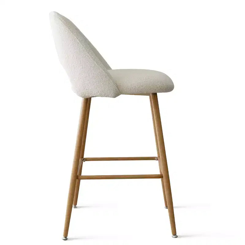 Lot de 2 tabourets de bar rembourrés en tissu bouclé de 68 cm, chaises modernes pour îlot de cuisine avec pieds en métal aspect bois - Panipeachy