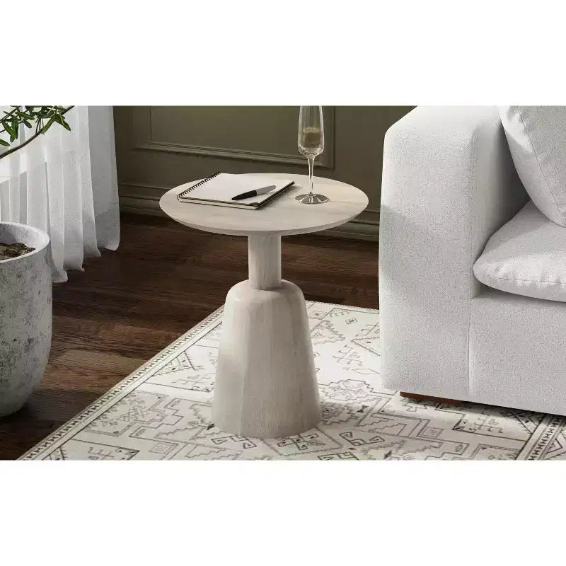 Table d'appoint contemporaine ronde KESSLER en bois de manguier massif, 45,7 cm de large, finition blanchie, entièrement assemblée