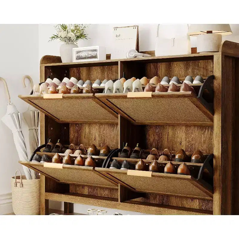Meuble à chaussures de ferme en rotin 47, Organisateur d'entrée bohème avec 4 tiroirs basculants, étagères réglables et poignées cachées, Porte-chaussures étroit autoportant