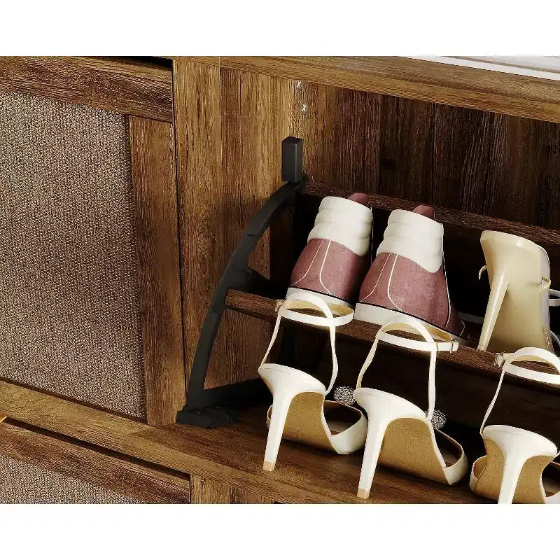 Meuble à chaussures de ferme en rotin 47, Organisateur d'entrée bohème avec 4 tiroirs basculants, étagères réglables et poignées cachées, Porte-chaussures étroit autoportant