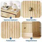 Commode haute à 5 tiroirs cannelés, commode verticale en bois avec poignées métalliques, armoire de rangement peu encombrante pour chambre à coucher, appartement, chambre d'amis.