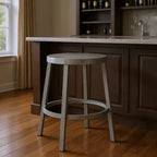 HomeRoots Chaise de bar pivotante à dossier bas en similicuir et fer gris et blanc 30