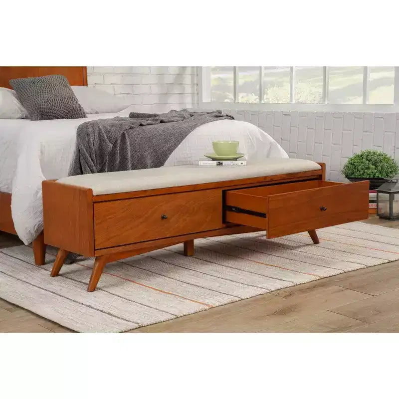 Banc Flynn, Noyer