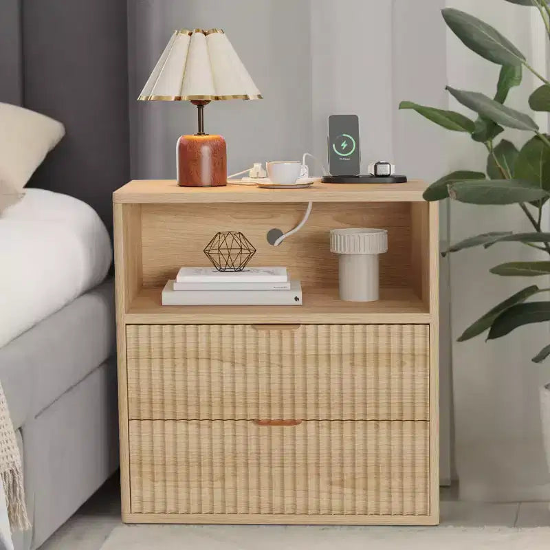 Table de Chevet Cannelée (lot de 2) avec Station de Charge, Table de Chevet Moderne du Milieu du Siècle, Table d'Appoint à 2 Tiroirs avec Rangement