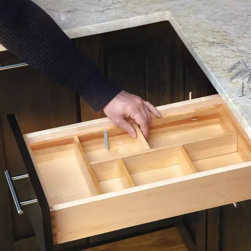 Kit d'organisation de tiroir de cuisine personnalisable Rev-A-Shelf pour grands ustensiles, bibelots et couverts avec clips réglables, LD-4CT21-1