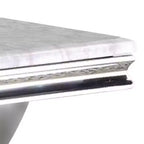 Table basse Royal Hampton, dessus en faux marbre, base piédestal chromée, 51 pouces