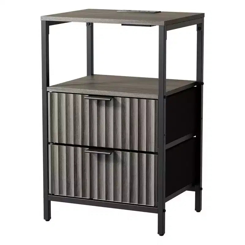 Table de chevet Karl Home de 38 cm de large - 2 tiroirs, 1 étagère, prise américaine