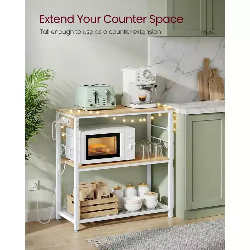 VASAGLE Îlot de cuisine avec multiprise, support de micro-ondes, étagère de boulanger avec 3 étagères ouvertes, 6 crochets, cadre en métal, chêne doré et blanc