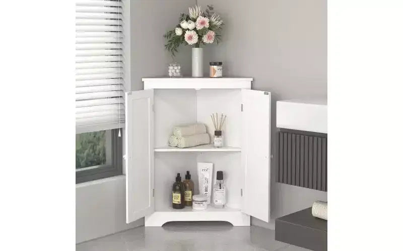 Meuble de rangement d'angle au sol avec 2 portes et étagères réglables, Organisateur de rangement autoportant, Blanc