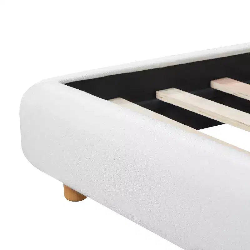 Cadre de lit plateforme rembourré Queen/King Size Lit profil bas avec tête de lit capitonnée à oreilles, Blanc - ModernLuxe