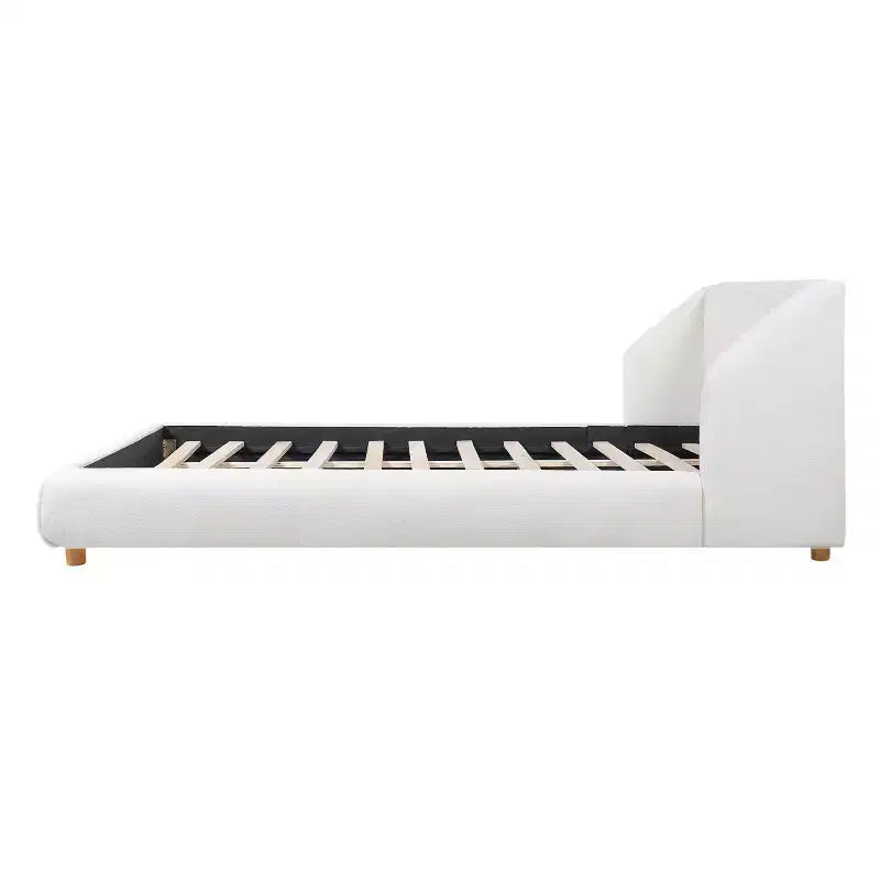 Cadre de lit plateforme rembourré Queen/King Size Lit profil bas avec tête de lit capitonnée à oreilles, Blanc - ModernLuxe