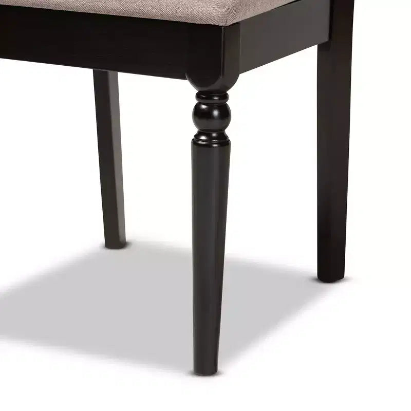Lot de 2 chaises de salle à manger en tissu Renaud avec dossier ajouré – Baxton Studio : Bois de chêne, Rembourrage en mousse
