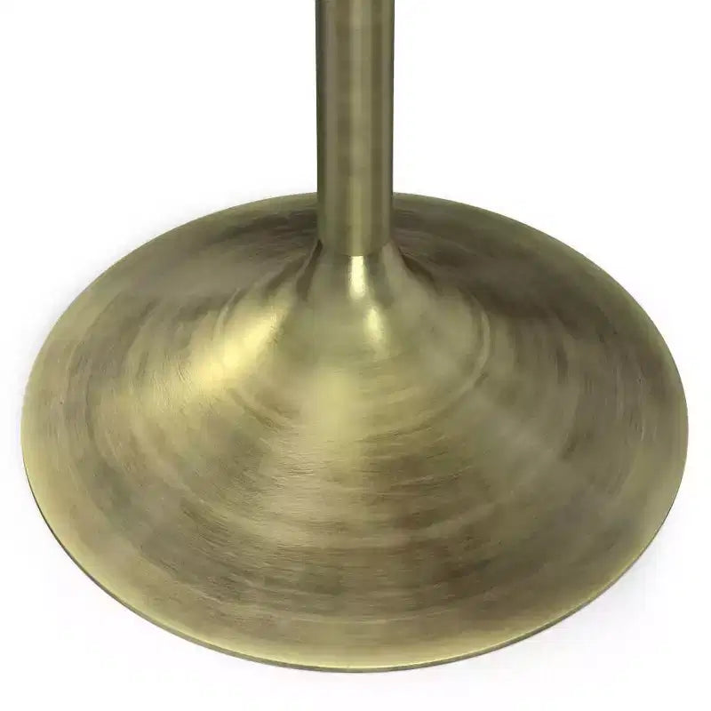 Table de salle à manger Chilton Noyer - WyndenHall : Plateau en acacia massif, base en cuivre antique, 91,4 cm