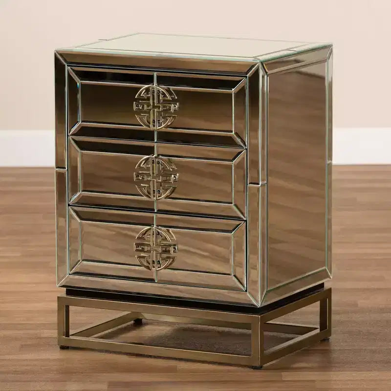 Table de chevet 3 tiroirs miroir Laken - Baxton Studio : Bronze antique élégant, Bords biseautés, Aucun assemblage requis