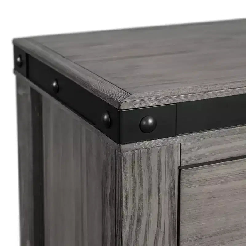 Ensemble de chambre à coucher 6 pièces King Montauk avec panneau gris - Picket House Furnishings : Comprend une commode, un chiffonnier et une table de chevet