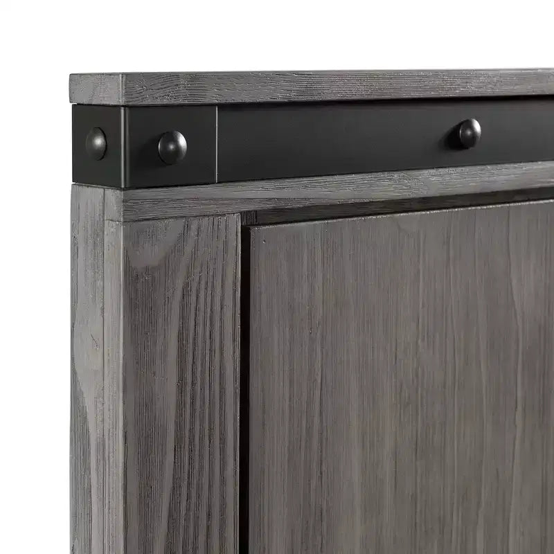 Ensemble de chambre à coucher 6 pièces King Montauk avec panneau gris - Picket House Furnishings : Comprend une commode, un chiffonnier et une table de chevet