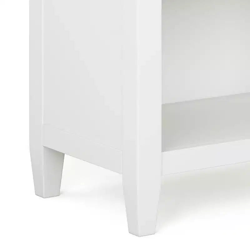Table de chevet 24" Sterling en bois massif blanc - WyndenHall